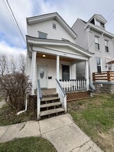 Building Photo - 1846 Lincoln Ave