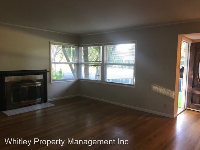 Foto del edificio - 3 br, 1 bath House - 12 Iris Lane