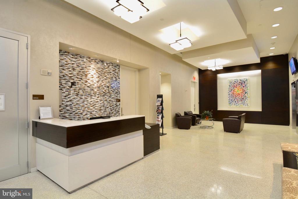 157 Fleet St Unit 1104  