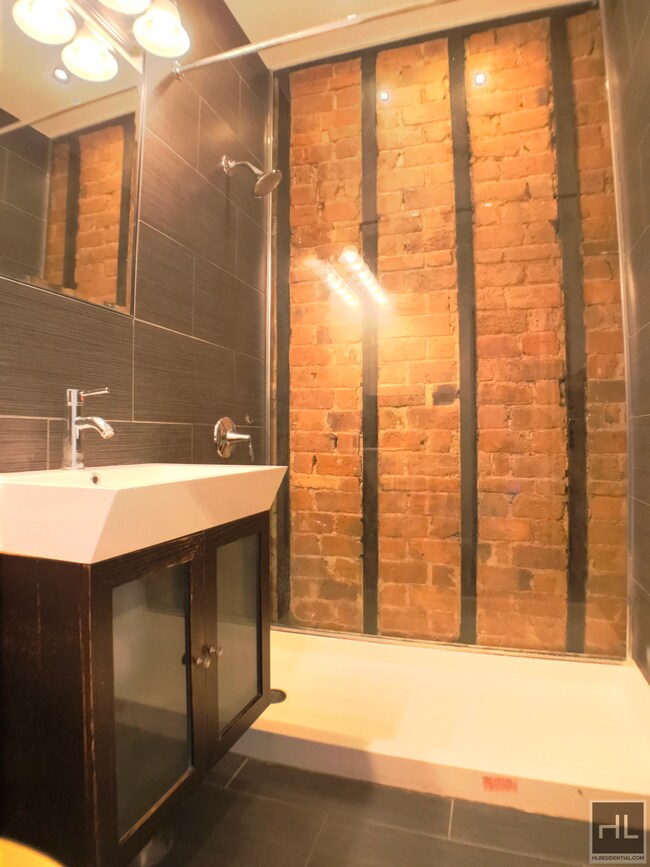 Foto del edificio - DITMARS STREET