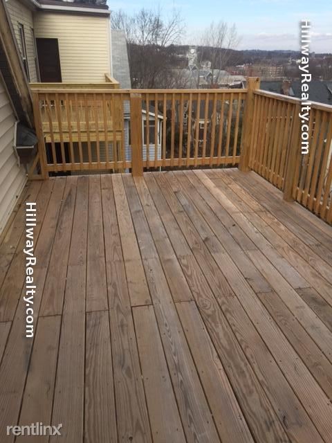 Foto del edificio - 70 Weld Hill St