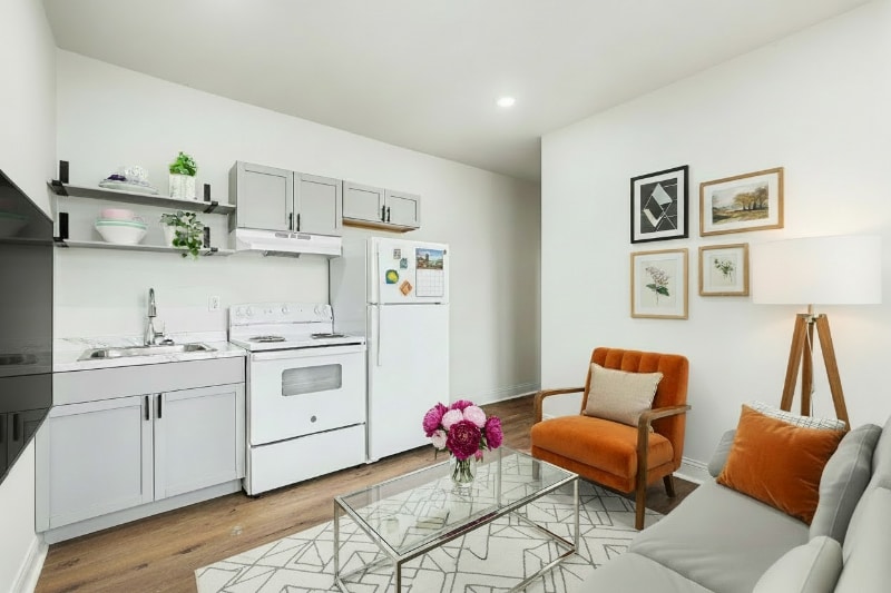 Photo - 3337 Reading Rd (Cincinnati, OH)