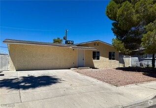 Building Photo - 236 Pershing Dr