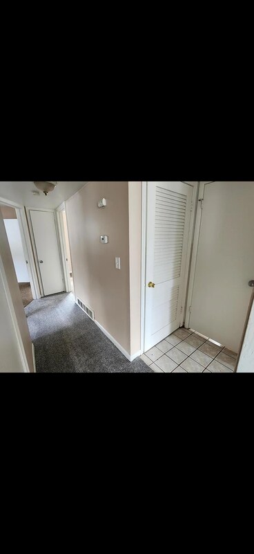 Foto del edificio - 5687 Campbell St