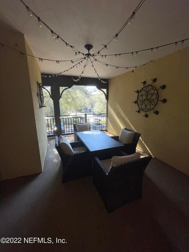 Foto del edificio - 9823 Tapestry Park Circle