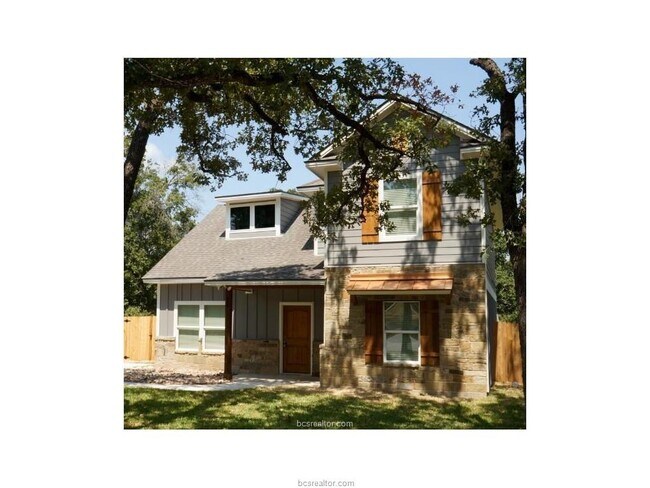Foto del edificio - 408 Woodson Dr