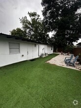 Building Photo - 1945 NW 33rd St