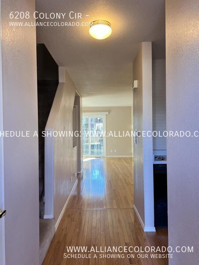 Building Photo - 6208 Colony Cir