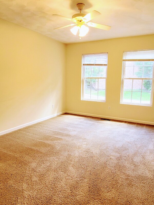 Foto del edificio - 770 Rep Rd