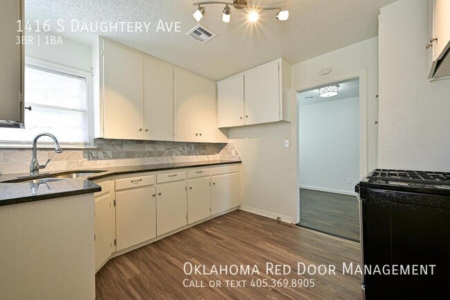 Foto del edificio - 1416 S Daugherty Ave