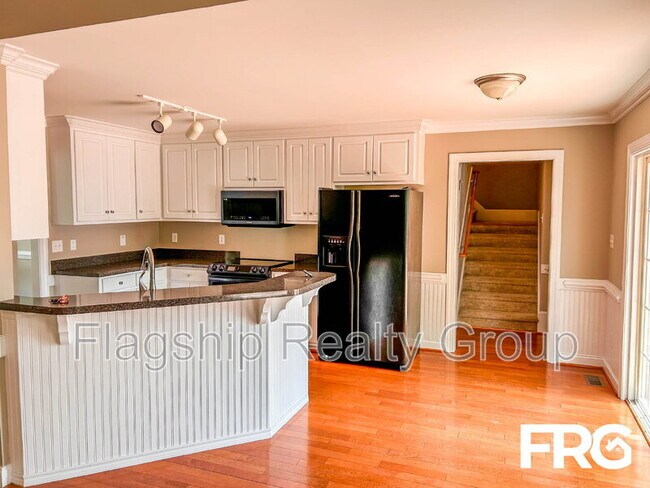 Building Photo - 2608 Chardon Ct