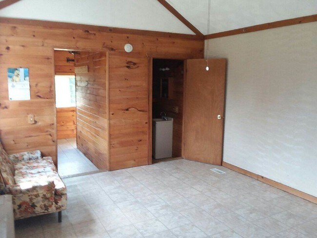 Building Photo - 291 Bacon Rd