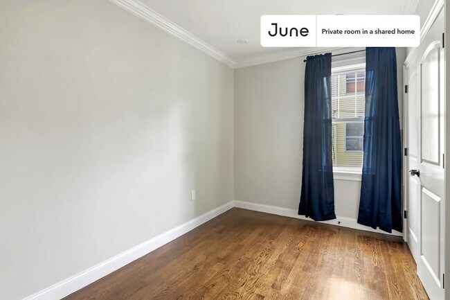 Foto del edificio - Room in Shared 4 bed/1.5 bath home