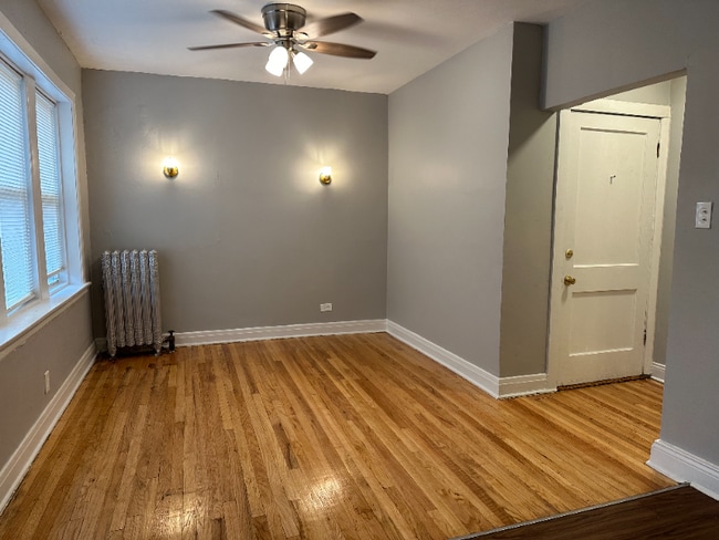 Photo - 5601-5607 W Wabansia Ave Apartment