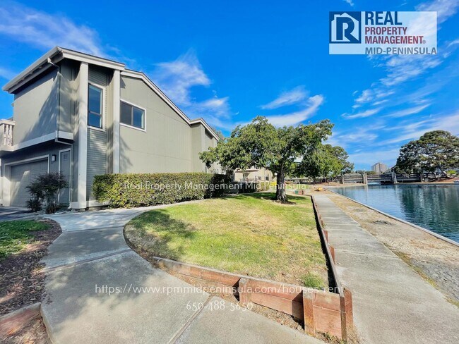 Foto del edificio - 827 Phoenix Ln