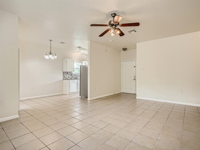 Building Photo - 6102 Reicher Dr