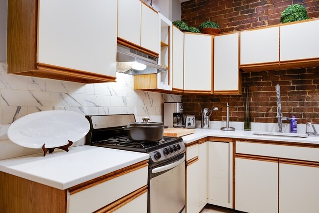 Foto del edificio - 114 Trenton St