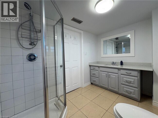 Photo du bâtiment - 285 E 28th St