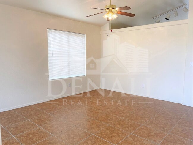 Photo - 19636 N Coyote Lakes Pkwy House