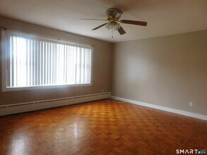 Building Photo - 45 Oakview Cir
