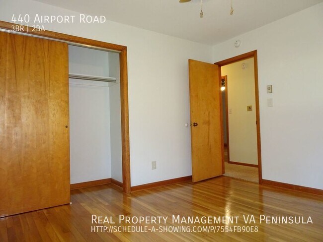 Foto del edificio - 3 bedroom 2 Bath Ranch Duplex for Rent in ...