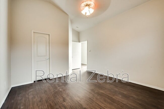 Building Photo - 1256 Kielder Cir
