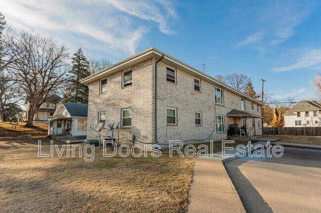 Foto del edificio - 402 W Eldora Ave