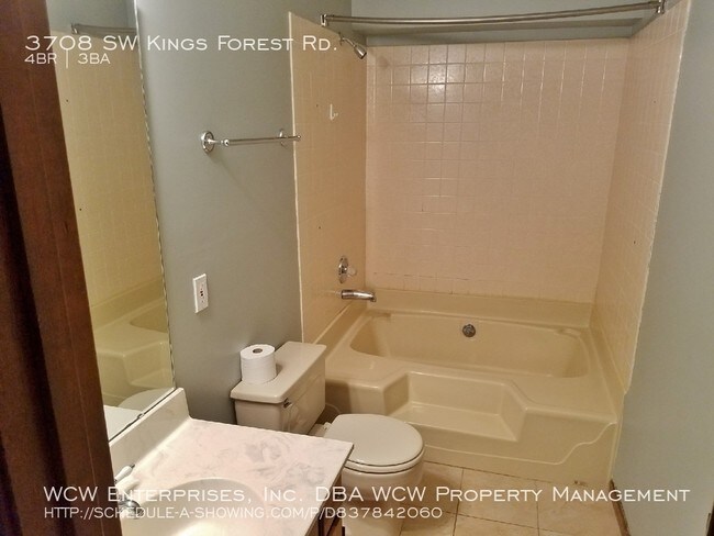 Building Photo - 3708 SW Kings Forest Rd