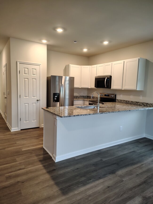 Foto del edificio - 151 Rae Ct