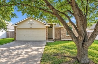 Building Photo - 3715 Westfield Dr