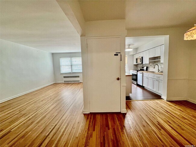 Foto del edificio - 31-14 71st St