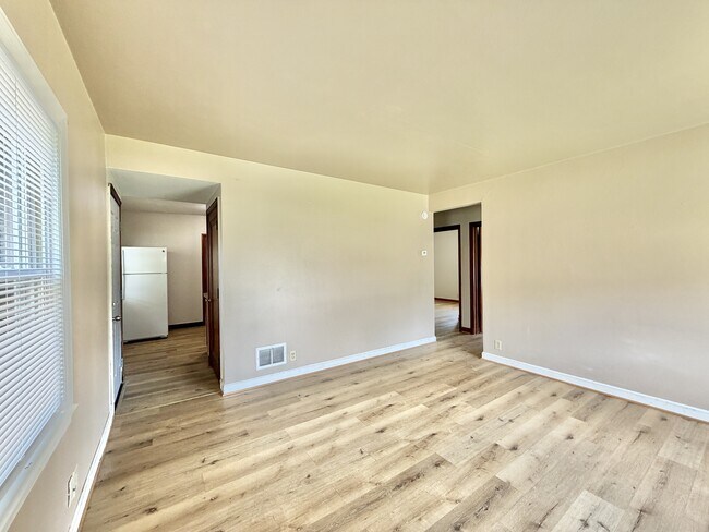 Foto del edificio - 1029 McKinley Ave