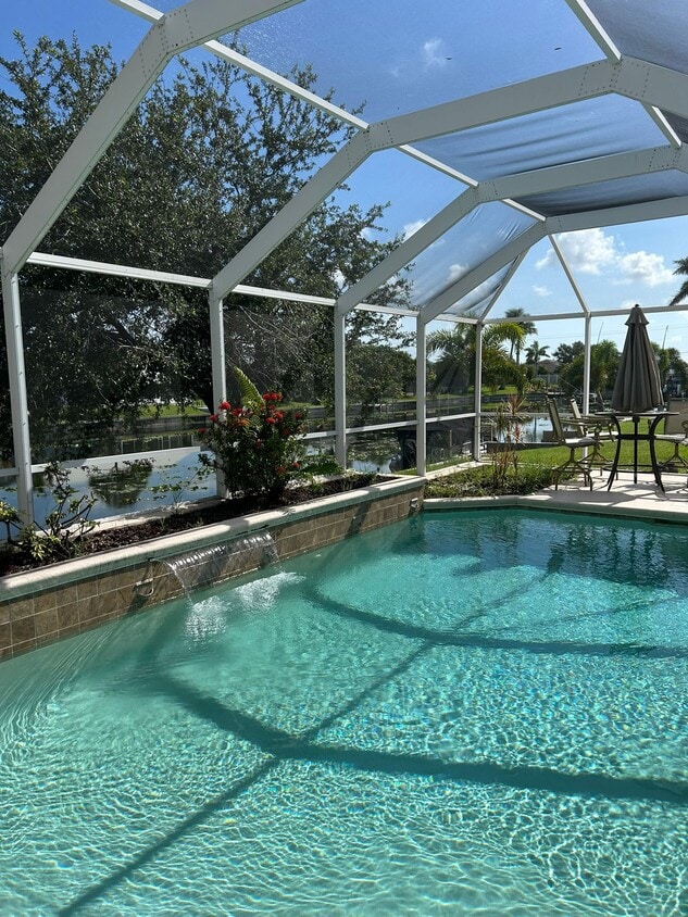Primary Photo - 409 SW 8th St