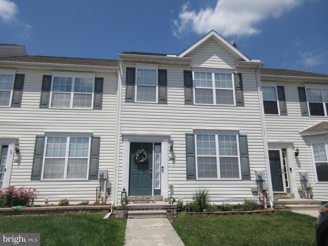 1159 Ledge Dr, York, PA 17408 Townhome Rentals in York PA