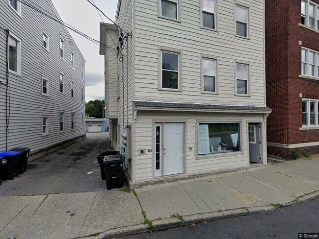 Building Photo - 131 Mill St