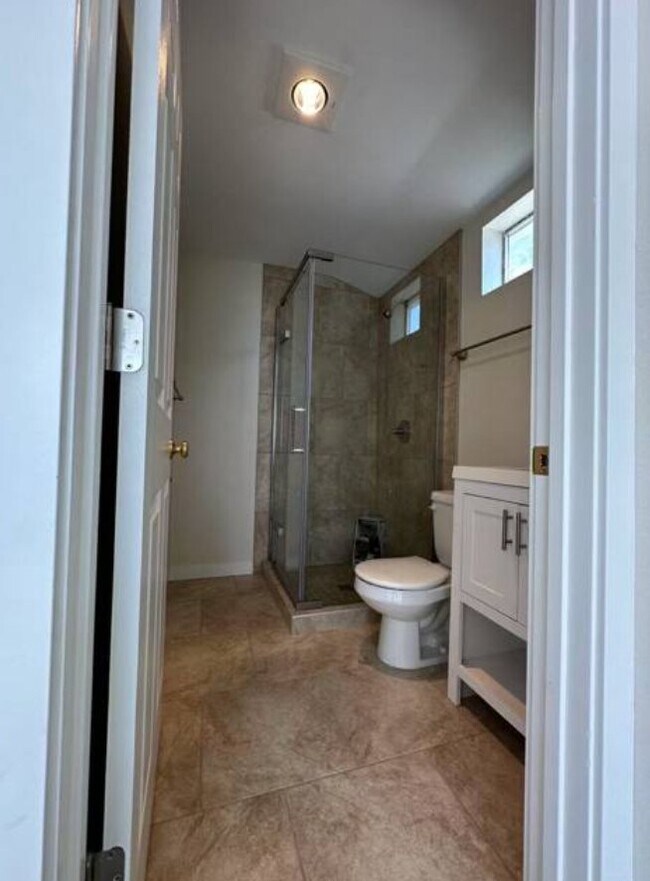 Foto del edificio - 4226 7th Ave NE