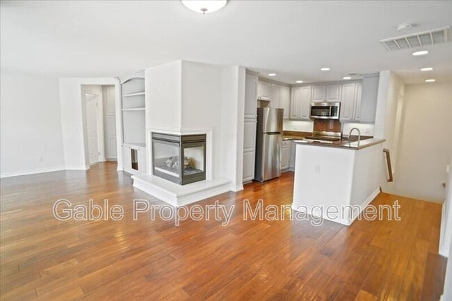 Building Photo - 19460 Laroda Ln