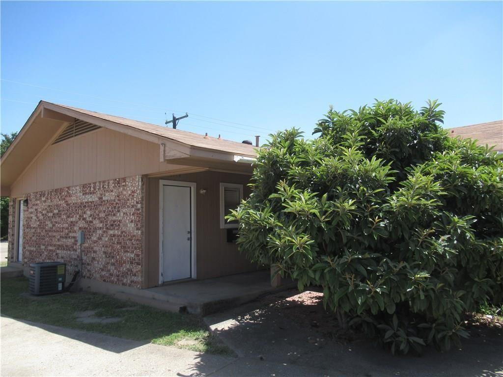 Foto principal - 1124 N Center St
