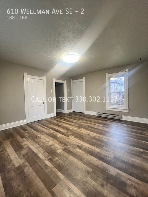 Building Photo - One bedroom upper level apartment for rent...