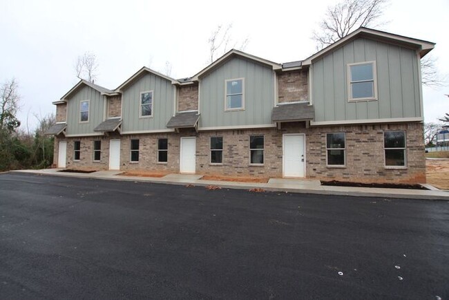 Foto del edificio - Beautiful 2/1.5 Townhome in Lindale!