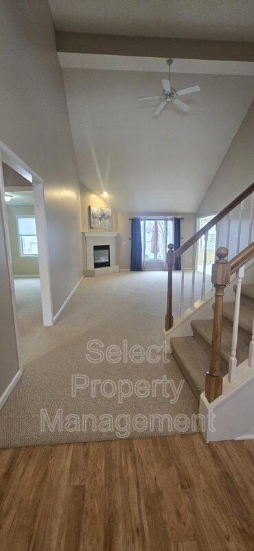 Foto del edificio - 2515 Sugar Tree Dr