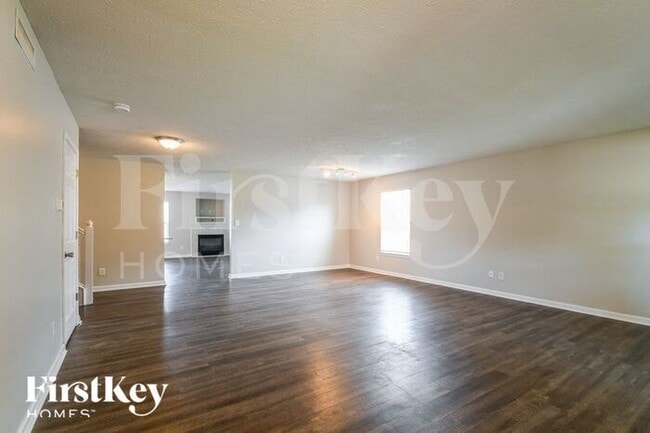 Building Photo - 1262 Spring Lake Dr