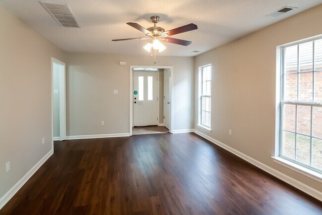 Building Photo - 5456 Pollard Dr