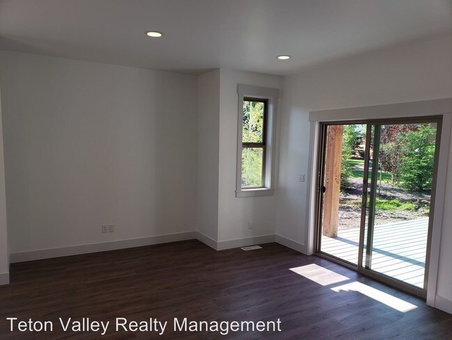 Building Photo - 3 br, 3.5 bath House - 224 Abby Loop