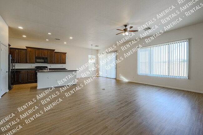 Foto del edificio - 16218 N 182nd Ln