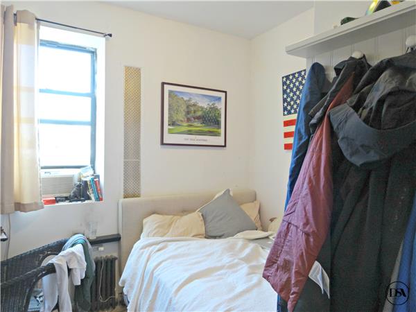 Building Photo - 55 E 2nd St