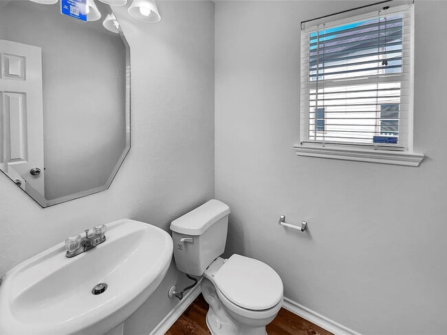 Building Photo - 22922 Twisting Maple Ct