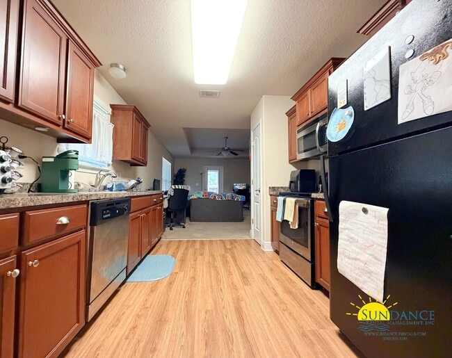 Building Photo - Charming Cul-de-Sac Home in Monticello Estates, Milton