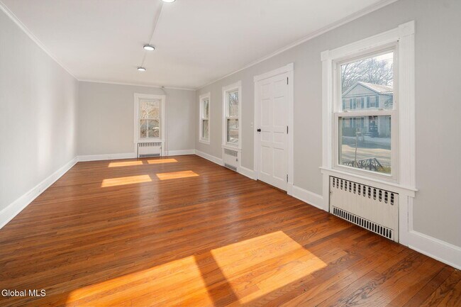 Foto del edificio - 232 Main St