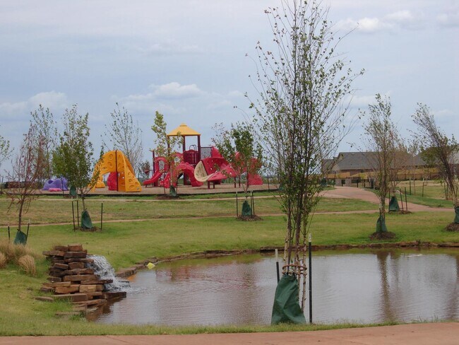 Foto del edificio - Great House in Deer Creek Schools